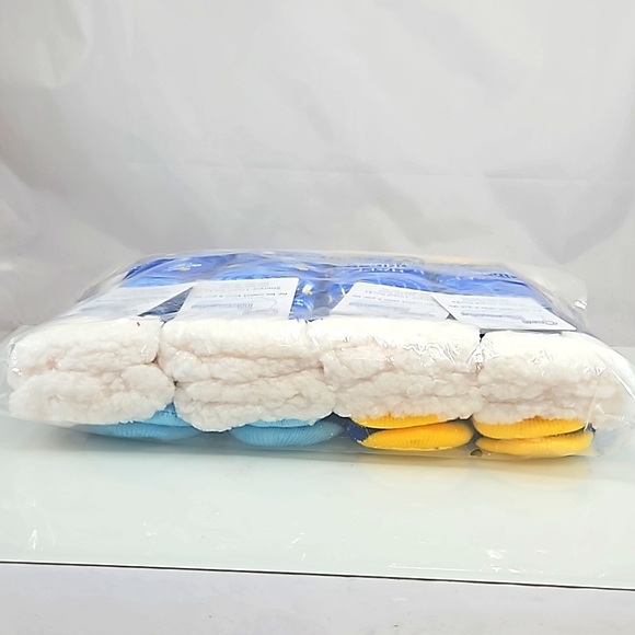 8 pairs Hanukkah Sherpa Lined Slipper Socks - Picture 3 of 7